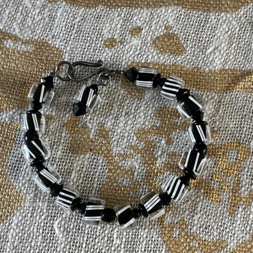 Black and White Beaded Bracelet